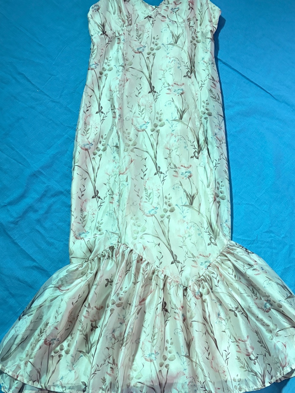 Storia Pale Pink Floral Satin Maxi Dress